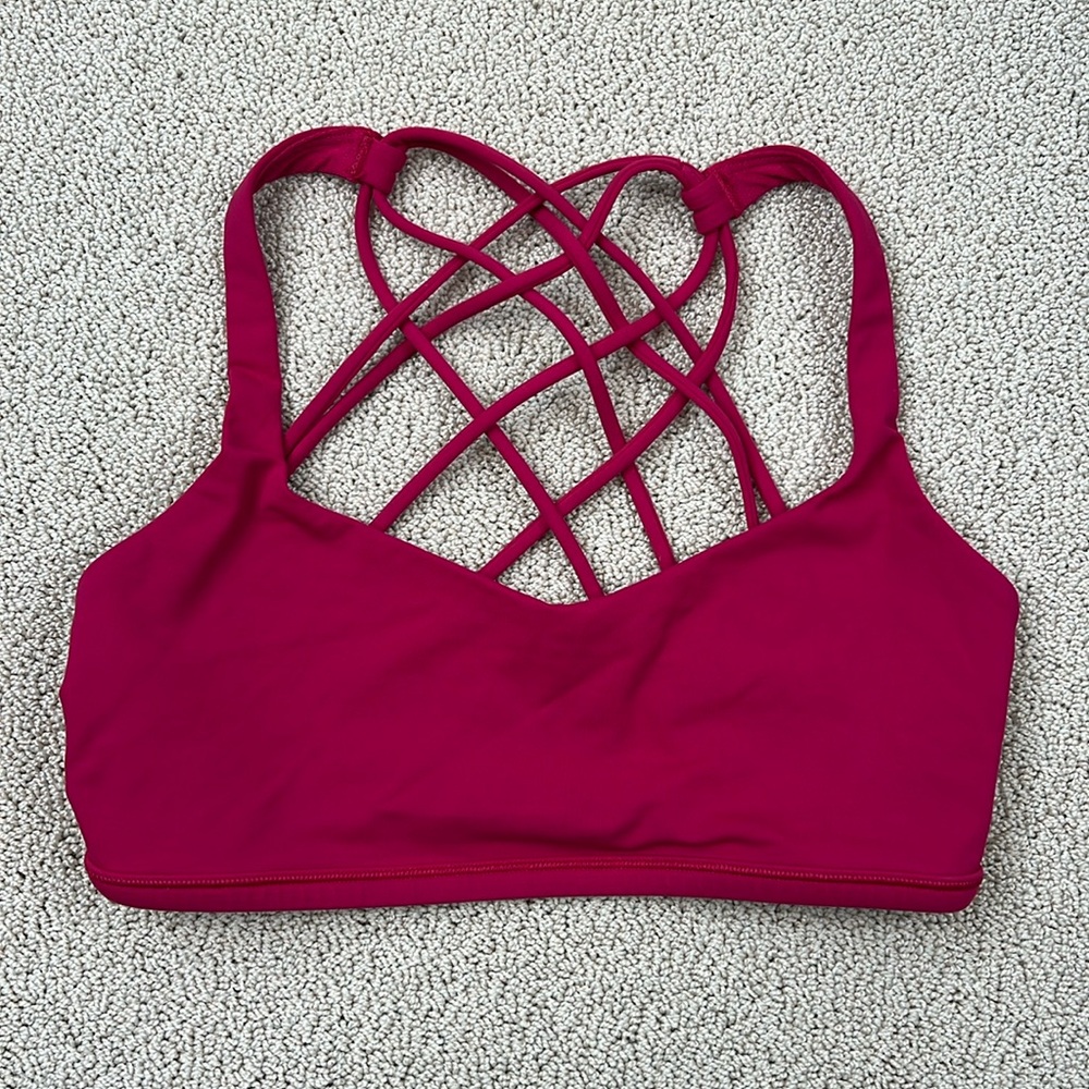 Lululemon Free to Be Sports Bra Womens 6 Pink Strappy Back Workout Yoga